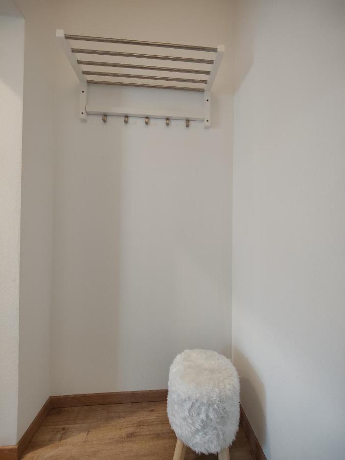 Neu Sanierte Wohnung Mit Balkon Und Stellplatz Erfurt Exterior photo